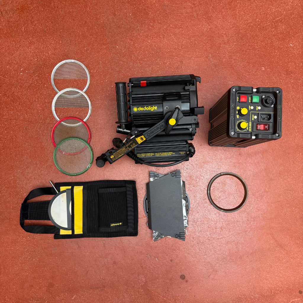 Dedolight Dedolight DLH 400DT – 400W HMI fokussierbare Spotleuchte mit Ballast, Kabel und Tor