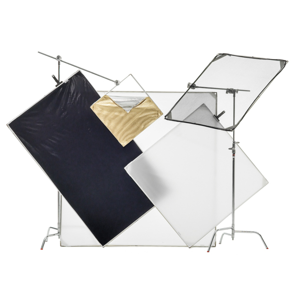 Chimera CAMEO KIT - INCLUDES 1-42X42" (107X107cm) PANEL FRAME, 1-FULL DIFFUSION PANEL, 1-WHITE BLACK REFLECTOR PANEL, 1-SILVER/GOLD REFLECTOR PANEL, 2-2.5" (5.6cm) GRIP HEADS, 1-REGULAR PANEL DUFFEL